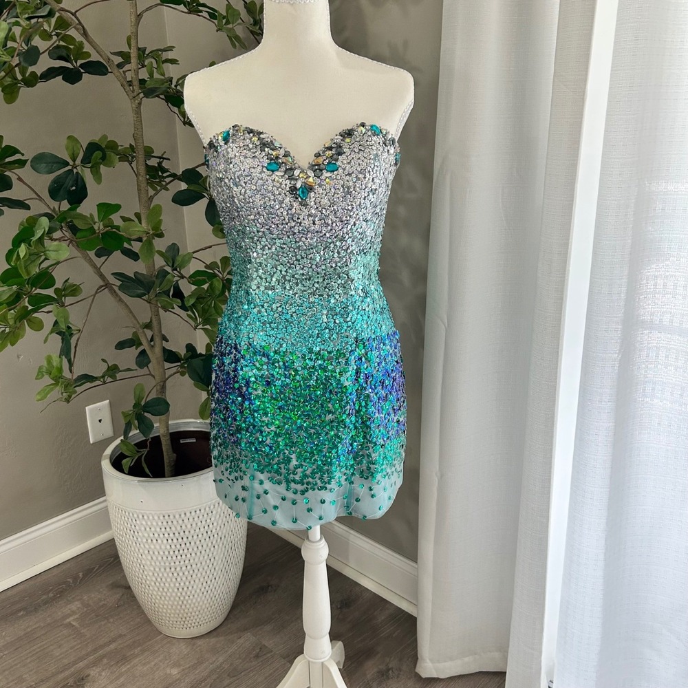 Nina Canacci Ombre Sequin Mini Dress Silver Teal Green Crystal Sweetheart Size 6